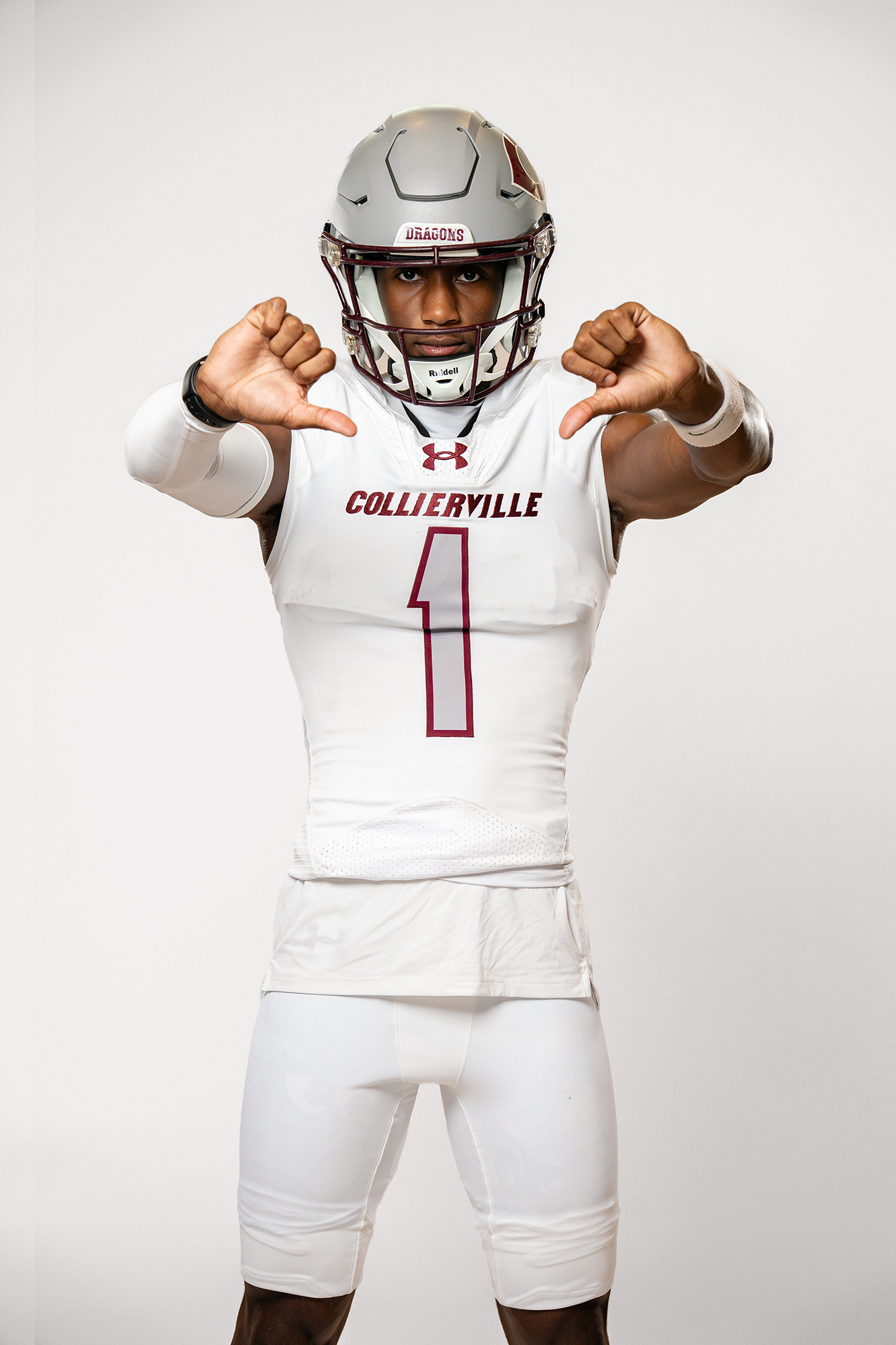 chsfb-player-white-09984